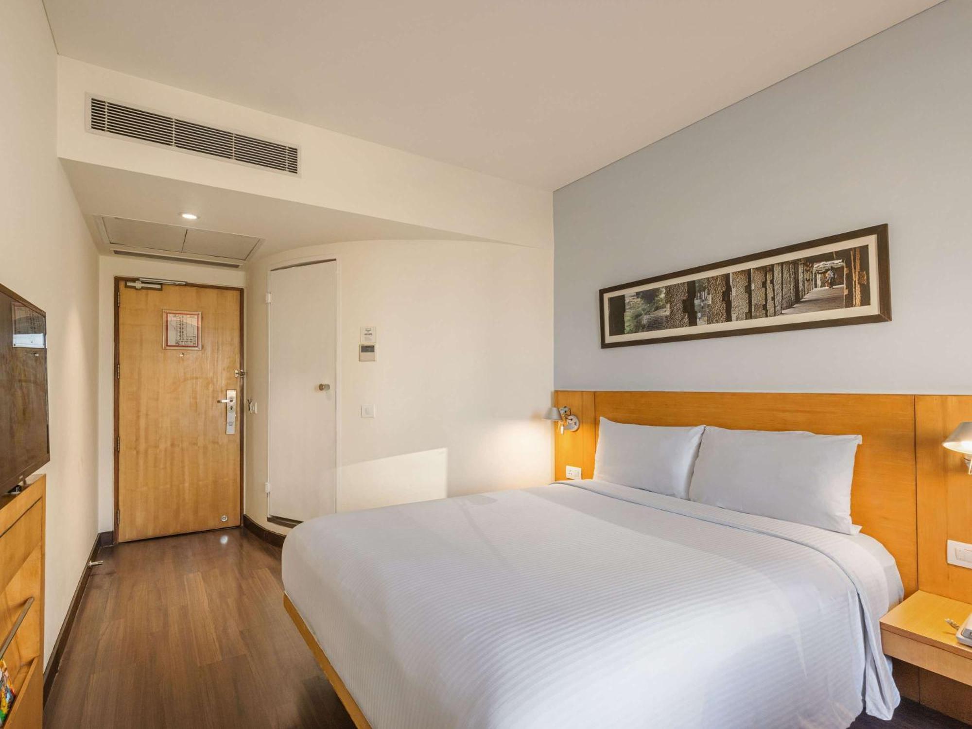 Ibis Nashik - An Accor Brand Hotel Exterior photo